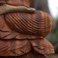 Handgeschnitzte Buddhastatue - 40cm Hände im Schoß