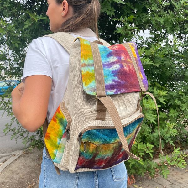 Großer quadratischer Rucksack aus Hanf- Batik