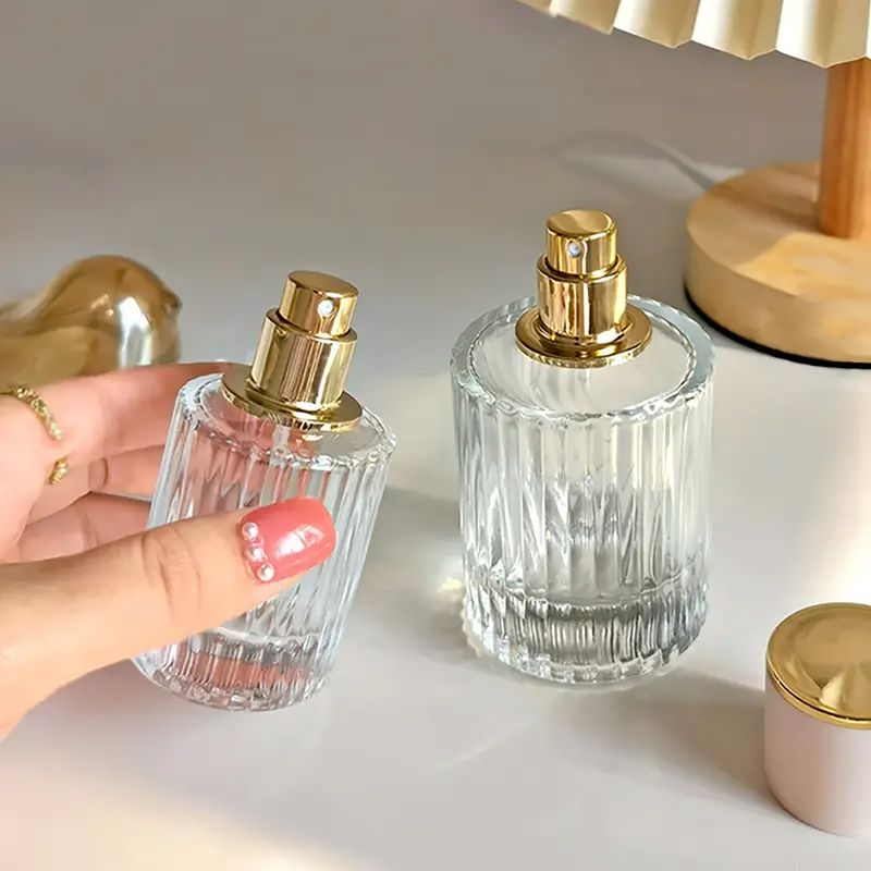 Zartes Rosa  - 50 ml runde gerippte Flasche, Spray und Verschluss