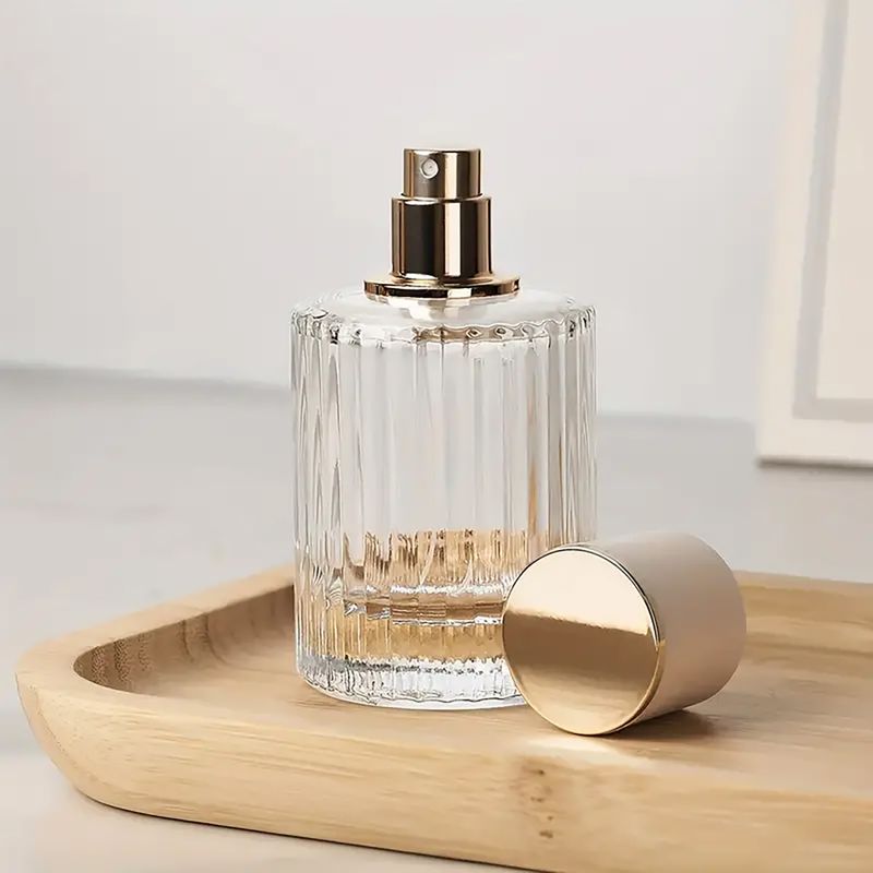 Zartes Rosa  - 50 ml runde gerippte Flasche, Spray und Verschluss