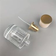 Zartes Rosa  - 50 ml runde gerippte Flasche, Spray und Verschluss