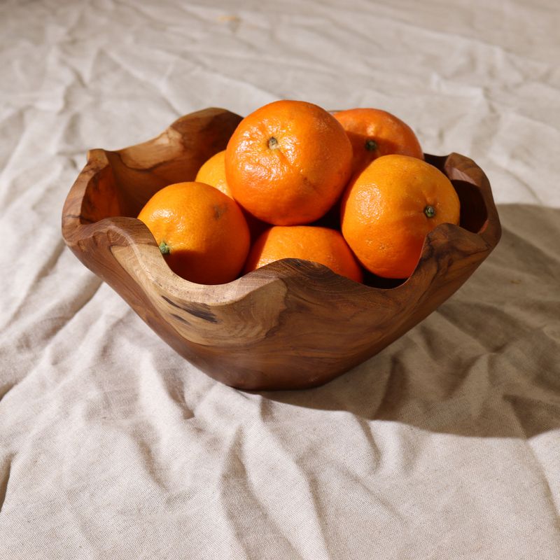 Mittlere, glatte Obstschale aus Teakholz- 21x9cm