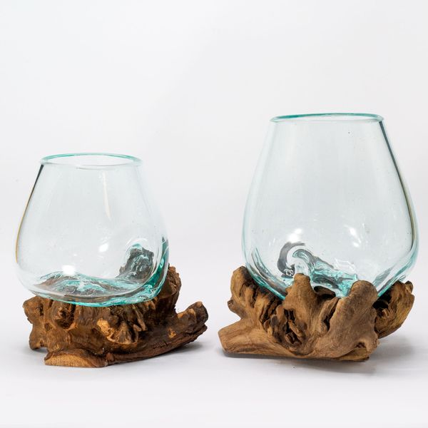 Geschmolzenes Glas auf seltenem Parasitenholz - groß