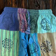 Nomad Sari - Pilz-Hose - Blockdruck-Designs - Grüntöne S/M