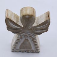 Engel aus Mangoholz – Weiß getüncht – 13 cm