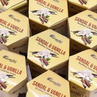 Packung mit 10 Masala Rückfluss Räucherkegel - Sandelholz und Vanille