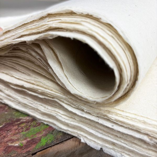 Lokta-Papierbögen