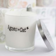 Geschenkbox – Kaffee & Walnuss (Kerze) + Pfingstrosen & Japanische Blüte (Sprudel)