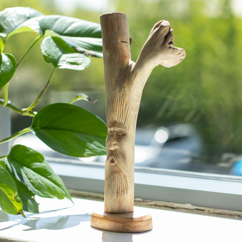 Handgefertigte Parasiten-Holzkunst-Schnitzerei – Greenman
