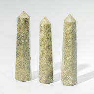 sechsflächige Obeliskspitzen aus Edelstein ca. 11 cm - Epidot