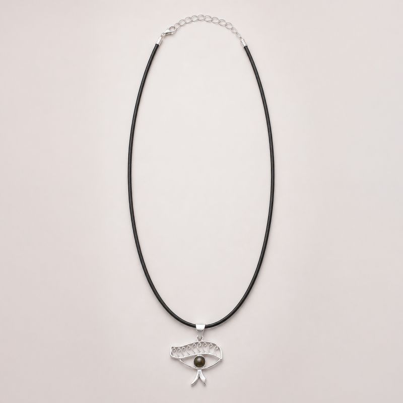 Indische Andachtsanhänger - Silberbeschichtet (45 cm Schnur) - Cleopatra-Auge - Iolith