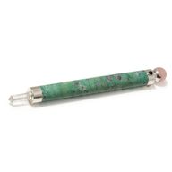 Grüner Herzstab - Rubin-Fuchsit Rosenquarz Kristallkugel an der Spitze - 23 cm