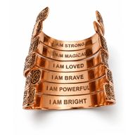 Armbänder aus massivem Kupfer – Mittelalter-Kollektion mit Affirmationsgravuren (sortiert)