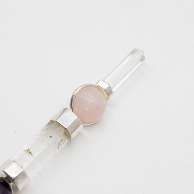 Axis of Grace Wand - Amethyst- und Rosenquarzkugeln, Quarzstiel - 12 cm