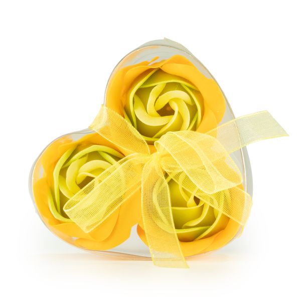 3 Seifenrosen in der Herzbox - Frühlingsfarben