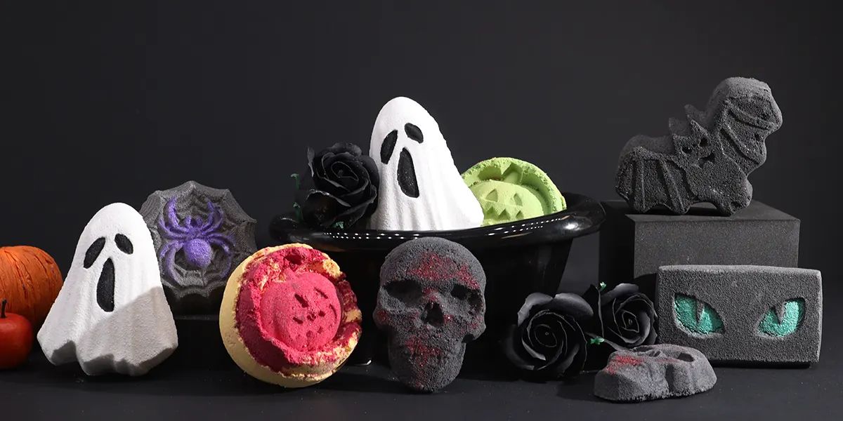 Halloween-Bad Bomb family