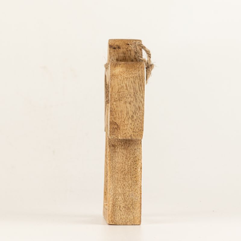 Kleiner Schutzengel aus Mangoholz mit Heiligenschein – weiße Emaille