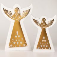 Engel aus Mangoholz – geweißt mit dekorativem Eisenausschnitt – 39cm