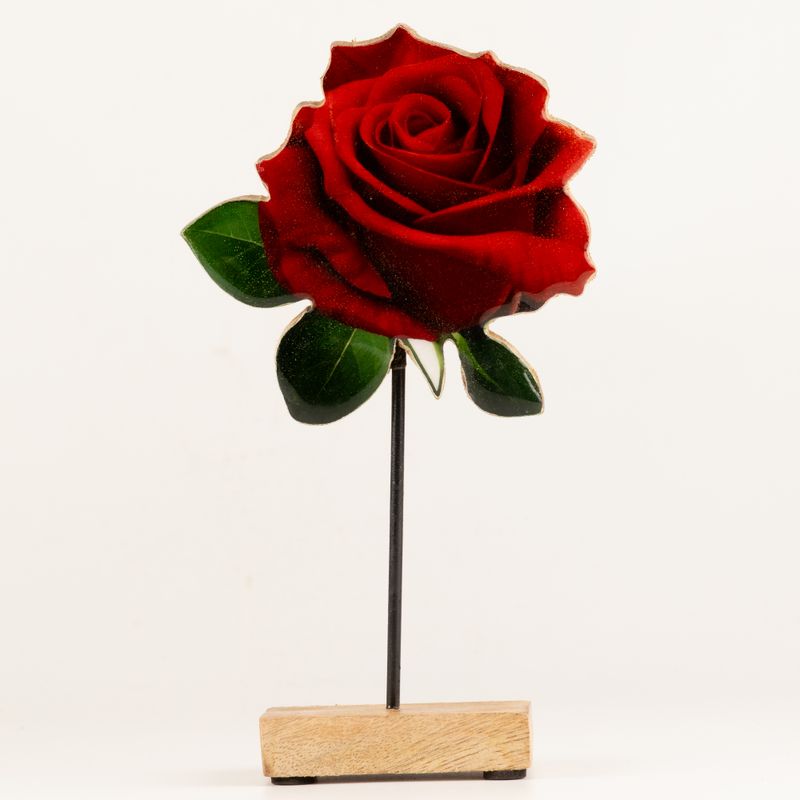 Pflanzen aus Holz – Große einzelne Rose