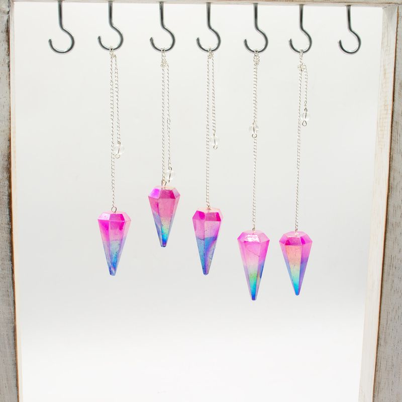 Sechsseitiges Pendel – Aurora-Kristall in Pink und Blau
