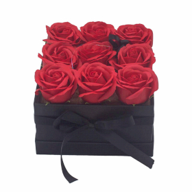 Seifenblumen-Geschenk-Blumenstrauß - 9 Rote Rosen - Quadrat