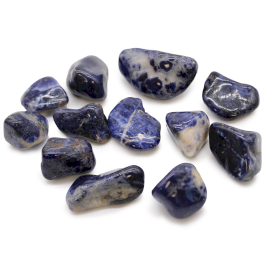 12x Mittlere afrikanische Trommelsteine - Sodalith - reines Blau