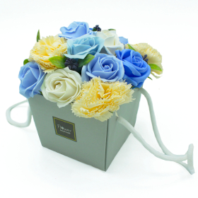 Seifenrosenbouquet - Blaue Hochzeitsblumen