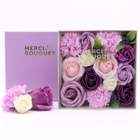 Quadratische Box – Lavendelrose und Nelke