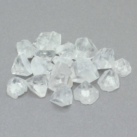 Apophyllitspitzen mittlere Größe (12–20 mm) – 100 g