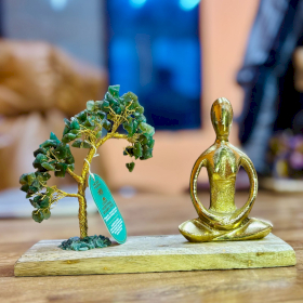 Edelstein-Yoga-Garten – Padmasana-Pose – Grüner Aventurin – Gekippter Baum – 100 Splittersteine