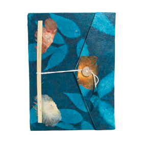 Großes Lokta Notizbuch mit floralem Muster (21 x 15 cm) – 45 Blatt – inkl. Lesezeichen – Mitternachtsblau